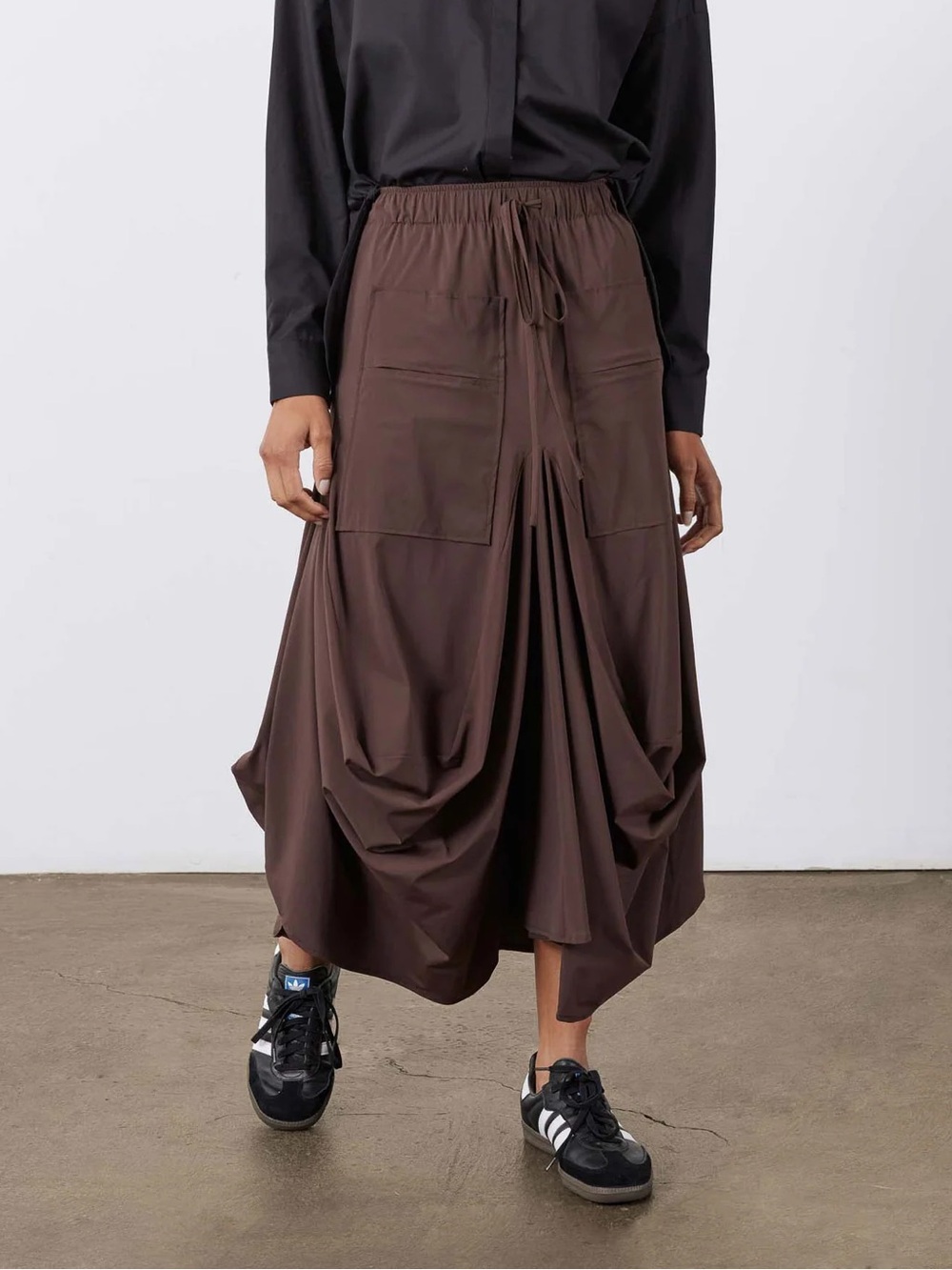 NWT RUTI The Go To Skirt in Espresso - M
